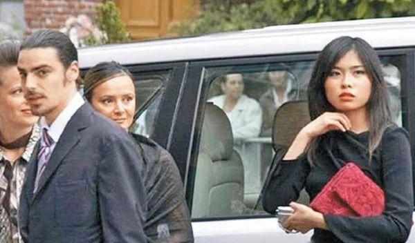 嫁入歐洲的首位中國王妃，相貌平平卻迷倒王子，如今一家定居中國