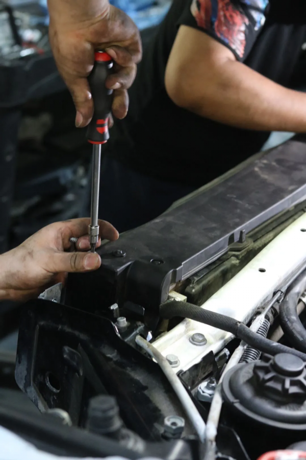 怪獸修車:翻新“車況極差”的二手寶馬X5,見證";美女一手車";復活 怪獸修車:翻新“車況極差”的二手寶馬X5,見證";美女一手車";復活