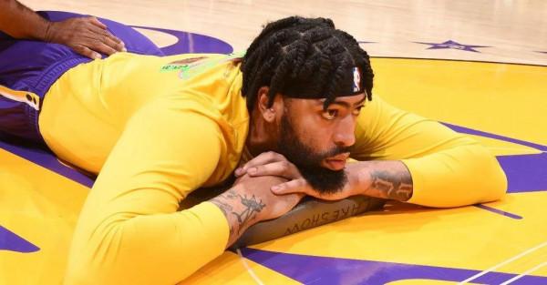 湖人戴維斯又受傷，媒體透露最新傷情