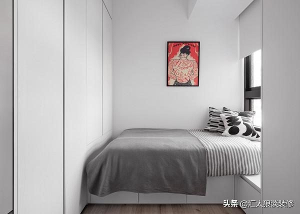 好喜歡這樣沉靜安寧的氛圍，就像置身在濃郁的森林之中，超級解壓