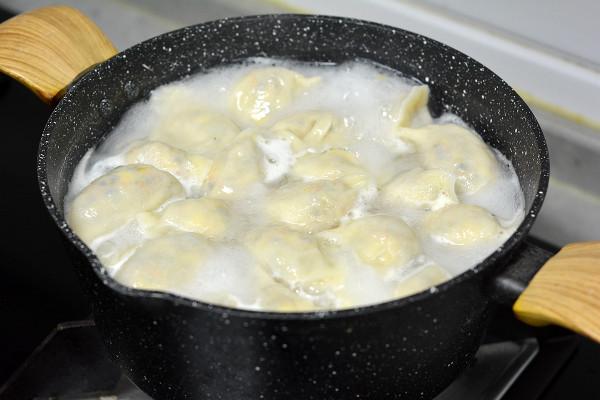 最近蔬菜有點兒小貴,試試這個素三鮮餃子,換著花樣天天吃不膩 最近蔬菜有點兒小貴,試試這個素三鮮餃子,換著花樣天天吃不膩