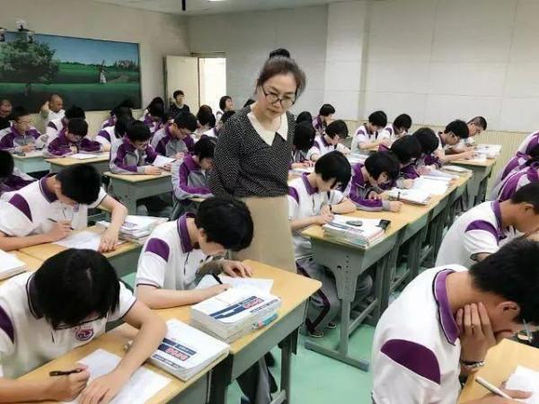 教育部最新通知,統一推遲中小學上課時間,早讀將會被取消? 教育部最新通知,統一推遲中小學上課時間,早讀將會被取消?