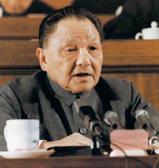 1981年,鄧小平為什麼決策:恢復新疆生產建設兵團? 1981年,鄧小平為什麼決策:恢復新疆生產建設兵團?