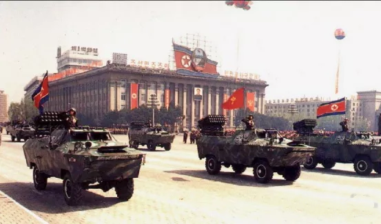 是自研還是魔改？小談朝鮮人民軍中的M1992裝甲運兵車