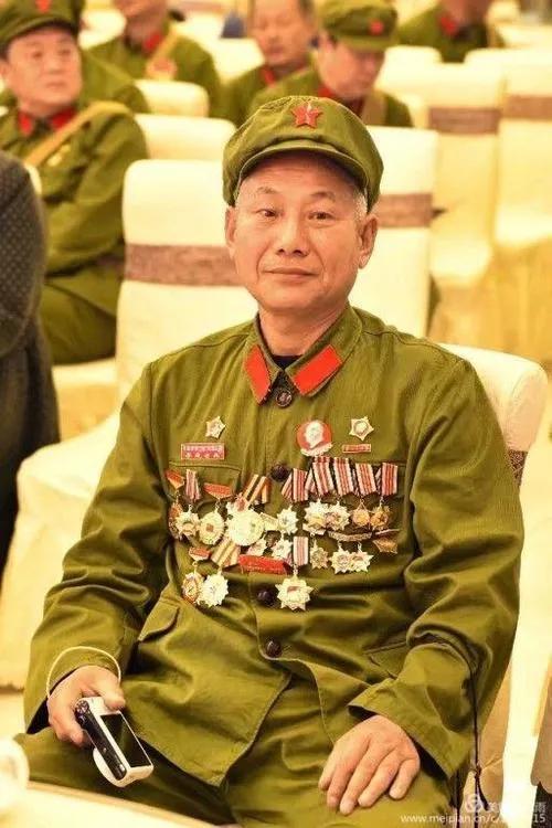 外軍大多實行彰顯榮譽的勳表制，我軍為什麼還未實行勳表制呢