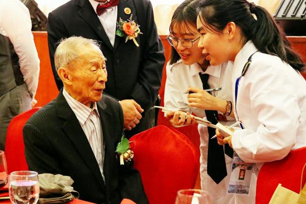 他是美國飛虎隊成員,被日軍逮捕後堅稱自己是中國人,老兵陳炳靖 他是美國飛虎隊成員,被日軍逮捕後堅稱自己是中國人,老兵陳炳靖