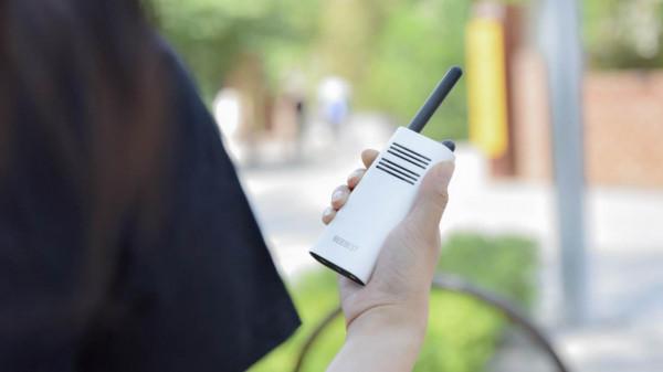 最遠6公里通話,最高5W功率,極蜂小語對講機A208有點強 最遠6公里通話,最高5W功率,極蜂小語對講機A208有點強