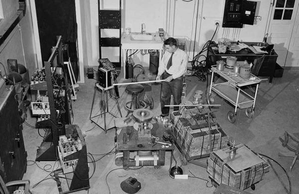 惡魔核心？美投向日本的第三顆核彈，為何會殺死一群美國科學家？