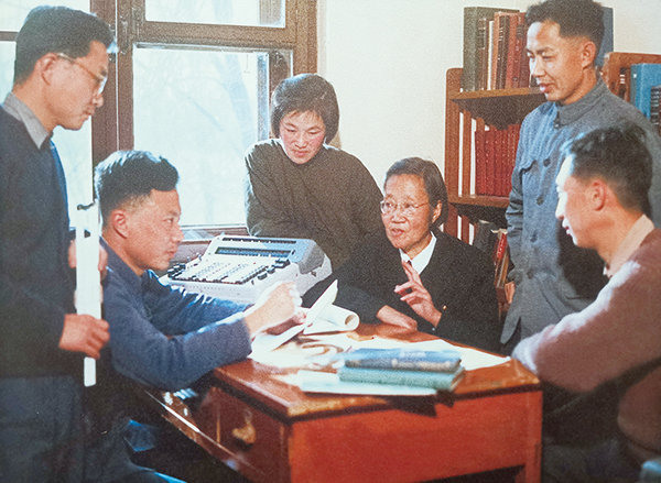 國家博物館與國防科技工業局共同主辦“協同創新 自立自強——‘兩彈一星’精神展”艱苦條件下的非凡奇蹟 國家博物館與國防科技工業局共同主辦“協同創新 自立自強——‘兩彈一星’精神展”艱苦條件下的非凡奇蹟