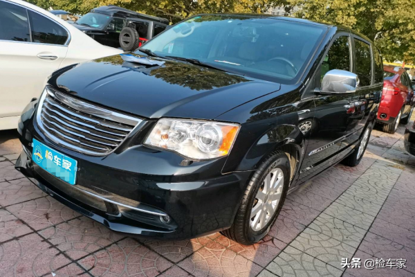 二手MPV價效比之王！這輛大捷龍開了7年就虧了40萬，現在只要12萬