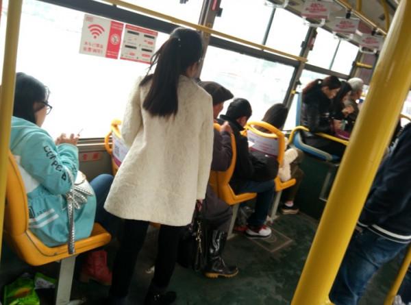 讓座輕喜劇 讓座輕喜劇