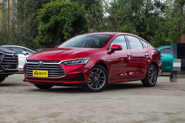 比亞迪秦Pro中配和高配相差1萬元，是否值得入手