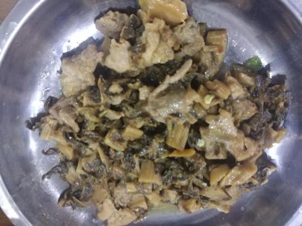 減肥打卡第111天,中餐黃燜豬蹄,晚餐苦瓜炒雞蛋,體重反彈0.4斤 減肥打卡第111天,中餐黃燜豬蹄,晚餐苦瓜炒雞蛋,體重反彈0.4斤