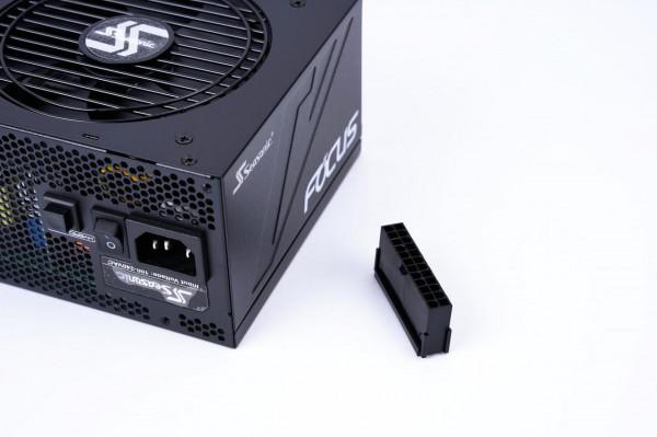 12代intel系統-C34視界內白外黑ATX水冷整機show