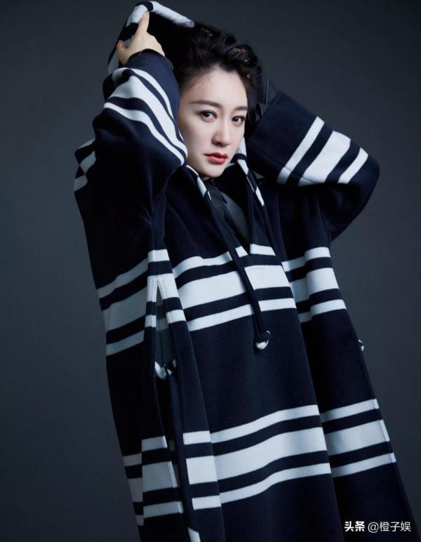 魅力十足的李小冉