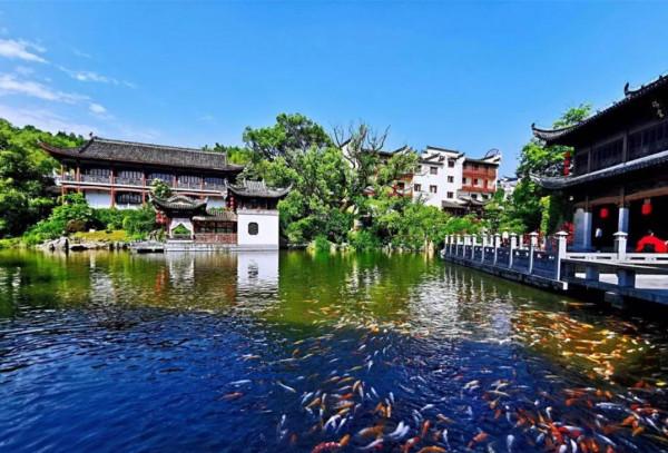 婺源“奇葩”景區，有錢買門票也不讓進，漢服是通行證