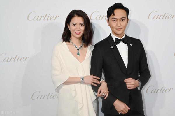 袁詠儀曬老公和兒子p成小紅帽和狼外婆的照片,靚靚太可愛了 袁詠儀曬老公和兒子p成小紅帽和狼外婆的照片,靚靚太可愛了