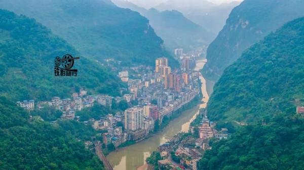 隨行 | 中國“最窄”的縣城——鹽津縣