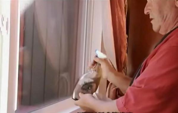 兩夫妻很會過日子,有車不開,騎腳踏車,每月去外面購物一次 兩夫妻很會過日子,有車不開,騎腳踏車,每月去外面購物一次