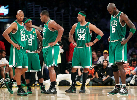 皮爾斯惋惜科比:08年奪冠時我們有四個全明星,但湖人只有科比 皮爾斯惋惜科比:08年奪冠時我們有四個全明星,但湖人只有科比