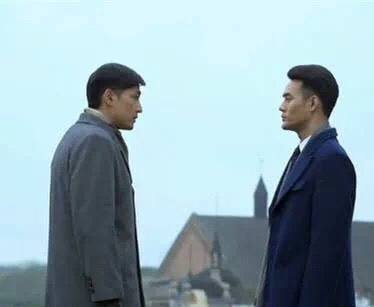 楊冪伸脖似鴕鳥,鹿晗關曉彤像老大爺,儀態差,顏值再高也白搭 楊冪伸脖似鴕鳥,鹿晗關曉彤像老大爺,儀態差,顏值再高也白搭