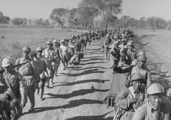 淮海戰役決定性的一戰，碾莊戰役究竟有多慘烈，黃百韜被迫自盡