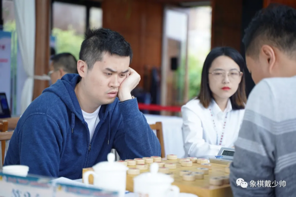 國手賽曲終人散，洪智破神劍首登王座，孟辰連和3盤挫敗第一人