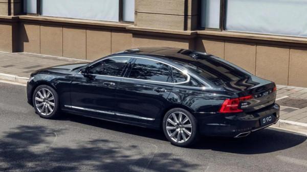 全系2.0T，正面對抗BBA，以價效比取勝