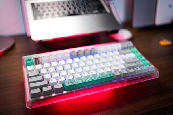 從效能到設計都是2021最大驚喜，鋁廠OG80蟲洞到底有多特別