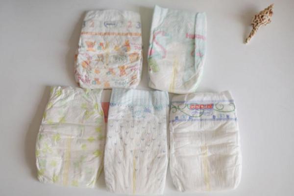 寶寶一晚上一片紙尿褲夠用嗎？根據月齡安排，寶寶不受罪還省錢