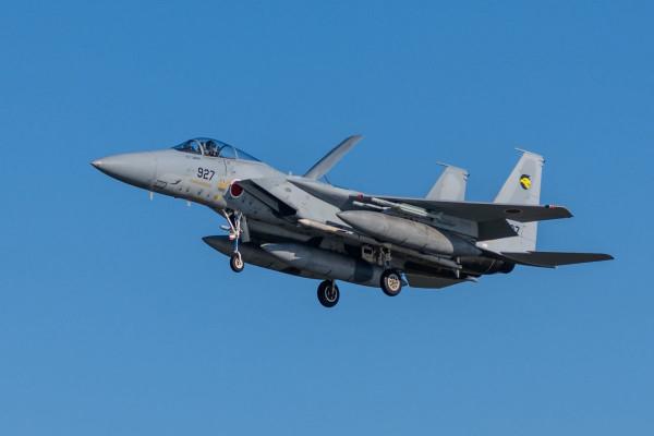 有總比沒有好！F-15C配裝“軍團”吊艙，是殲20被對手的另類認可