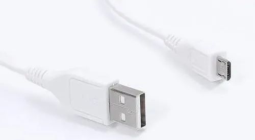 禁止套娃：手機充電線的崎嶇發展史