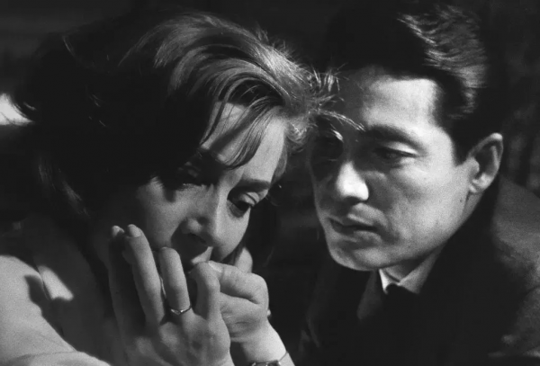 《廣島之戀》，你只是重複地在和同一個人戀愛