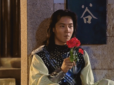 8位不把臉當回事的演員，戴雞毛，披蚊帳，卻演出一部部絕世好劇