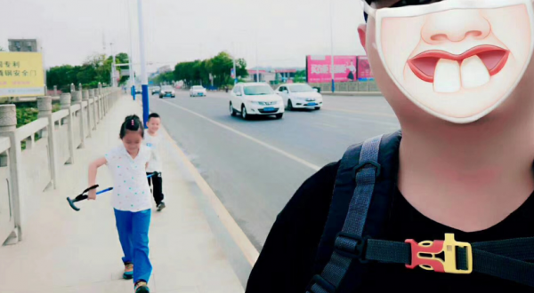 34歲湖南女子，為替丈夫還債辭去教師工作，獨闖上海4年賺80萬