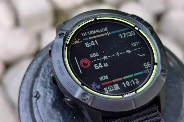 Garmin Enduro手錶:超長續航,通勤+運動至少1個月都不需充電 Garmin Enduro手錶:超長續航,通勤+運動至少1個月都不需充電