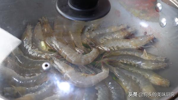 煮大蝦時，切記不要用水煮，教你一招，鮮嫩又入味，鮮美不發腥