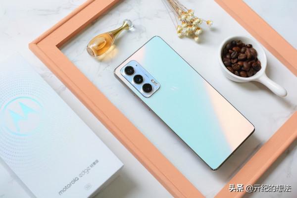 雙11手機推薦：低於2000元的輕薄手機選購，看這一篇就夠了