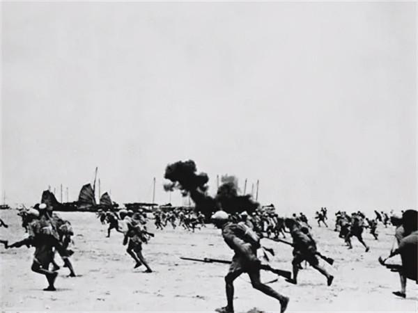 解放海南島，登陸名單上全是副職，韓先楚看後大怒，說：我上