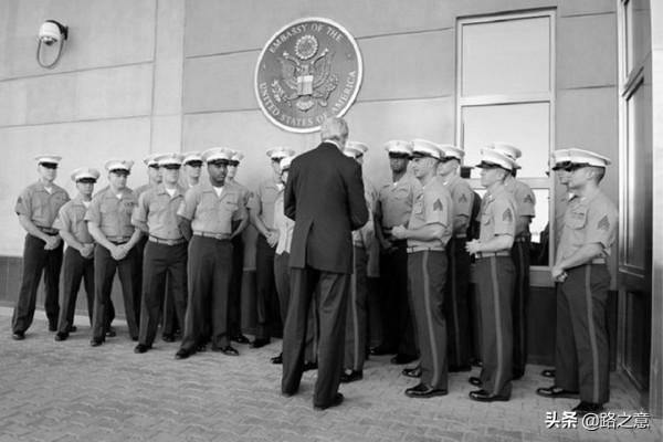 美國使館間諜案：海軍陸戰隊倒在克格勃裙下，破壞性是歷史上最大