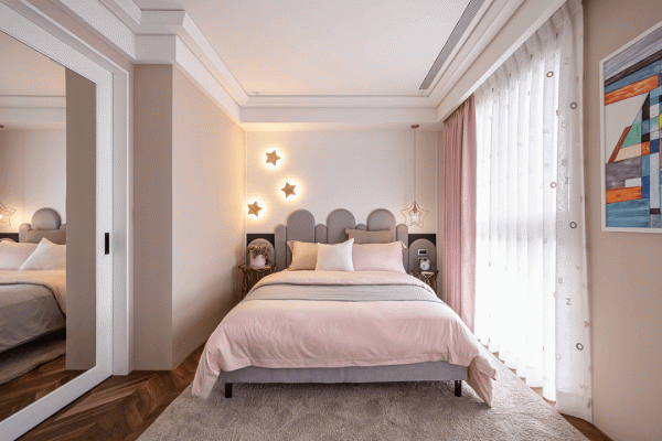 152m²現代美式,典雅中帶著淡淡的奢華與溫馨 152m²現代美式,典雅中帶著淡淡的奢華與溫馨