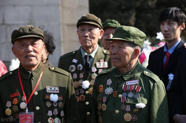 91歲老兵深藏功與名:曾一人消滅400敵軍,退伍後不求榮耀 91歲老兵深藏功與名:曾一人消滅400敵軍,退伍後不求榮耀