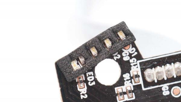 可同時連4臺終端裝置,一鍵切換,雷柏多模式無線滑鼠MT750W拆解 可同時連4臺終端裝置,一鍵切換,雷柏多模式無線滑鼠MT750W拆解