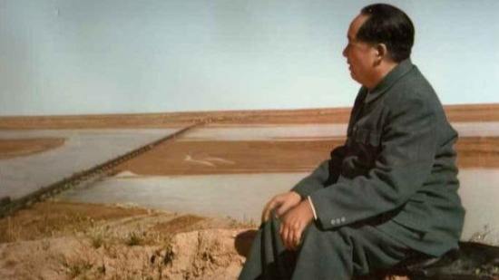 功德林殺豬：4個兵團8位將軍圍堵，軍統特務操刀，豬差點兒跑了