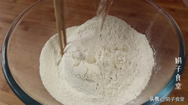 糯米別隻會包粽子了，教你做油餅子卷糕，軟糯香甜，比粽子還香