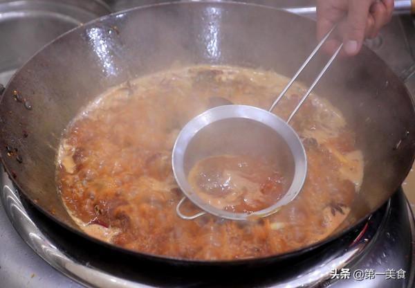 廚師長教你在家燉大鵝，一罐啤酒，一碗香料，鮮嫩脫骨，香辣入味