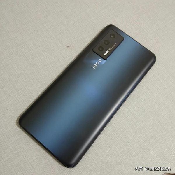 新買12+256的VivoiQOOneo5系統竟然不如用了四年的小米6+64的mix2