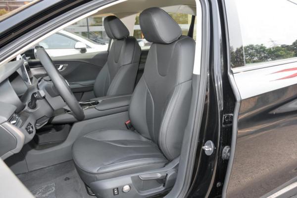 紅旗E-QM5,外觀優雅,軸距2990mm,空間寬敞,純電續航里程431km 紅旗E-QM5,外觀優雅,軸距2990mm,空間寬敞,純電續航里程431km