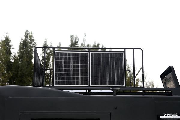 國產6.5T依維柯歐勝底盤加持,穩!實拍2022款中意極致雙拓展房車 國產6.5T依維柯歐勝底盤加持,穩!實拍2022款中意極致雙拓展房車