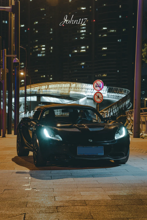 路特斯Elise,男人的“健身房” 路特斯Elise,男人的“健身房”